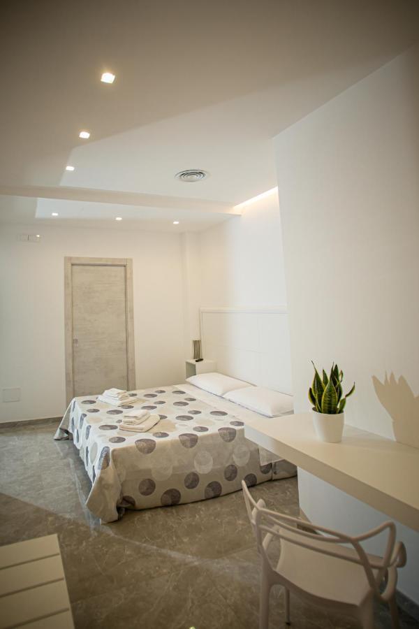 Forever Luxury Rooms كاستيلاّماري دي ستا المظهر الخارجي الصورة