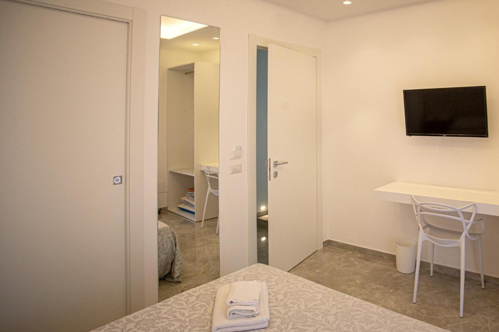 Forever Luxury Rooms كاستيلاّماري دي ستا المظهر الخارجي الصورة
