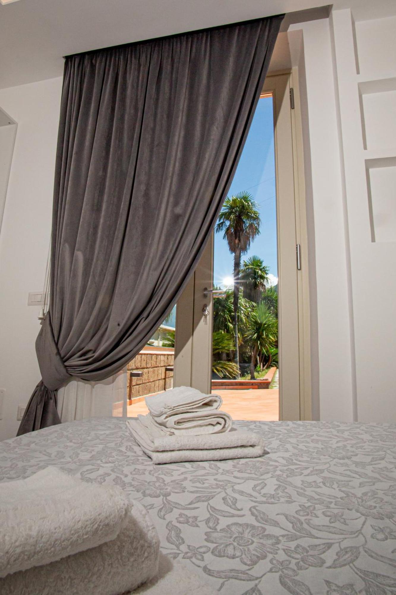 Forever Luxury Rooms كاستيلاّماري دي ستا المظهر الخارجي الصورة
